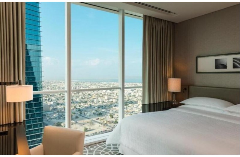 Готель Sheraton Grand Hotel, 5★ Готель Sheraton Grand Hotel, 5★