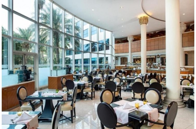 Готель Sheraton Jumeirah Beach Resort, 5★