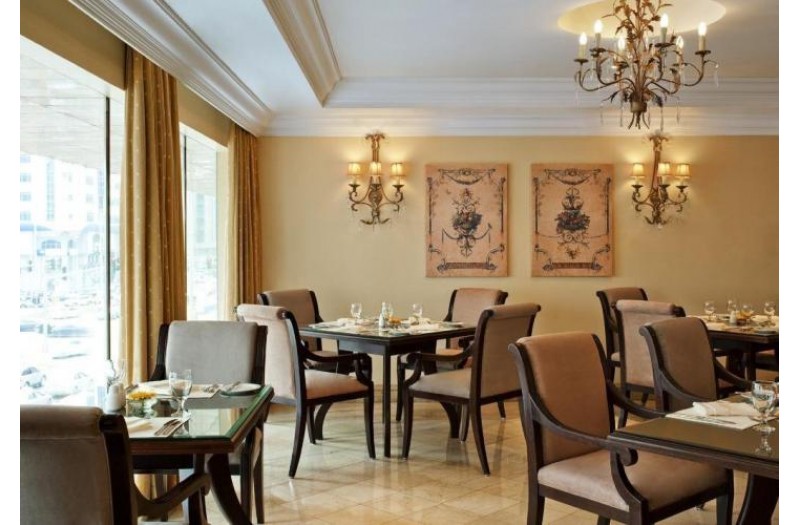 Готель Sheraton Khalidiya Hotel Abu Dhabi, 4★ Готель Sheraton Khalidiya Hotel Abu Dhabi, 4★