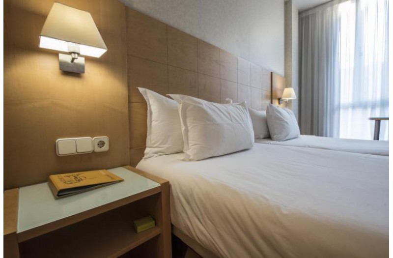 Готель Silken Sant Gervasi, 3★ Готель Silken Sant Gervasi, 3★