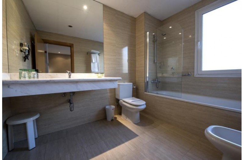 Готель Silken Sant Gervasi, 3★ Готель Silken Sant Gervasi, 3★
