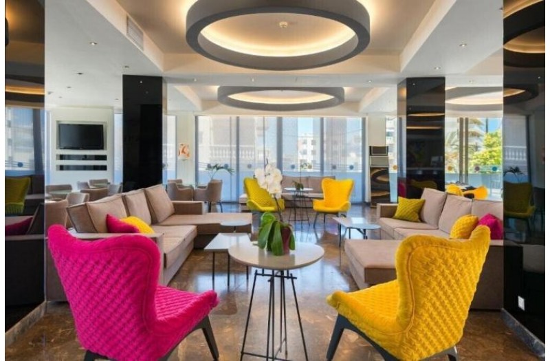 Готель Smartline Semiramis City Hotel, 4★