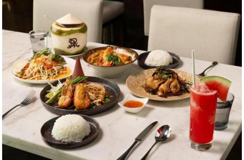 Готель St Regis Bangkok, 5★ Готель St Regis Bangkok, 5★
