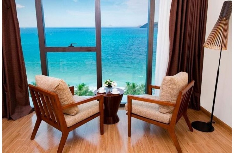 Готель Star City Hotel And Condotel Beachfront Nha Trang, 4★