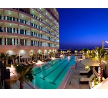 Готель Staybridge Suites Abu Dhabi Yas Island, 4★