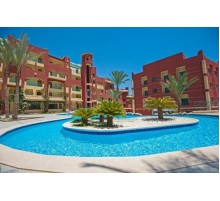 Готель Sun & Sea Hotel, 3★