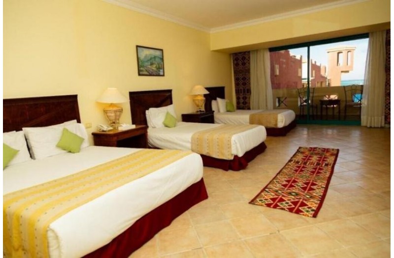 Готель Sun & Sea Hotel, 3★