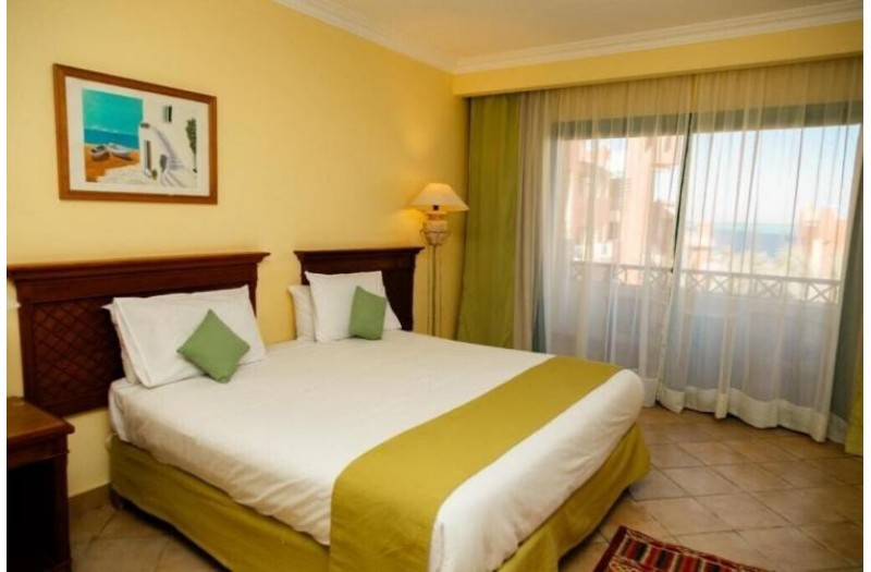 Готель Sun & Sea Hotel, 3★
