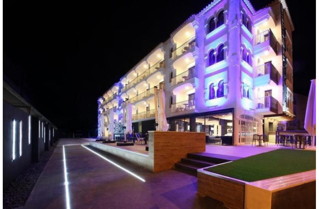 Готель THE ELEMENT (ex. The Element Hotel), 4★ Готель THE ELEMENT (ex. The Element Hotel), 4★