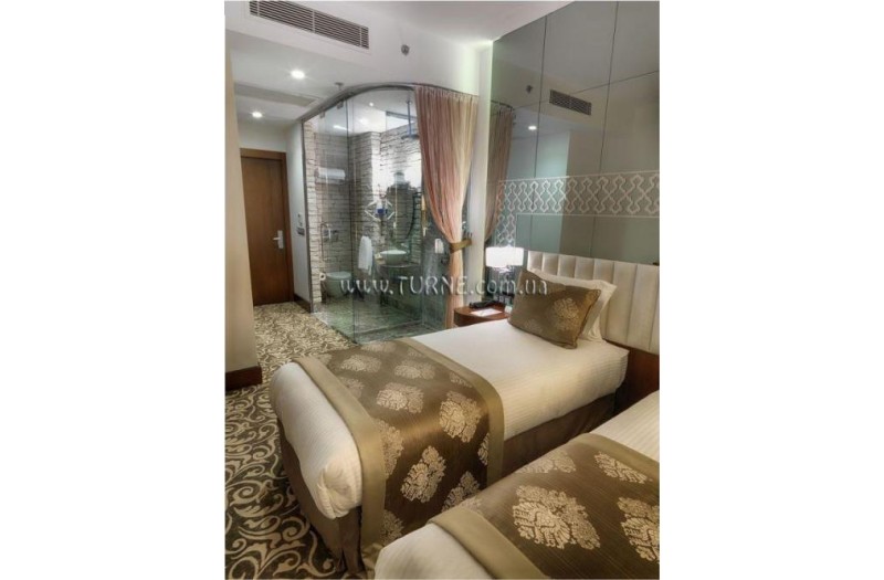 Готель Taksim Life, 4★