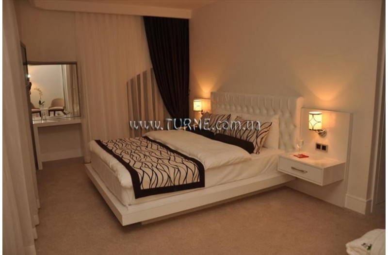 Готель Taksim Life, 4★