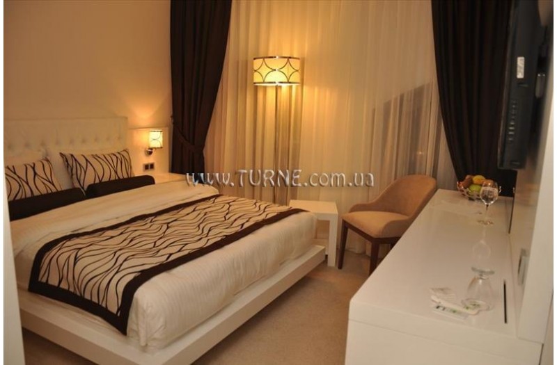 Готель Taksim Life, 4★