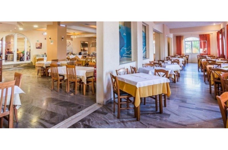 Готель Talea Beach Hotel, 3★