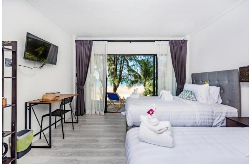 Готель Thai Kamala Beach Front, 3★ Готель Thai Kamala Beach Front, 3★