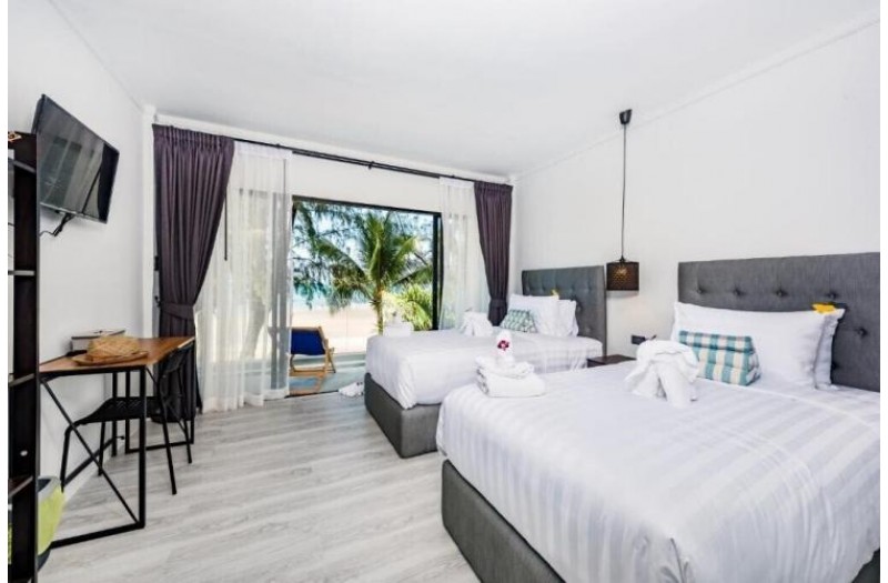 Готель Thai Kamala Beach Front, 3★ Готель Thai Kamala Beach Front, 3★