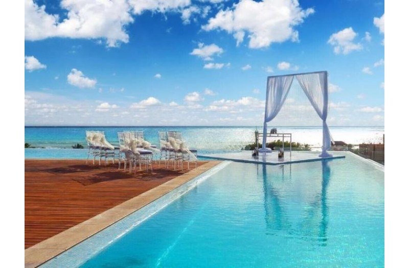 Готель The Fives Downtown Hotel & Residences, 5★ Готель The Fives Downtown Hotel & Residences, 5★