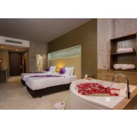 Готель The Luxur Boutique Hotel Patong, 3★
