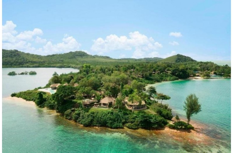 Готель The Naka Island, 5★