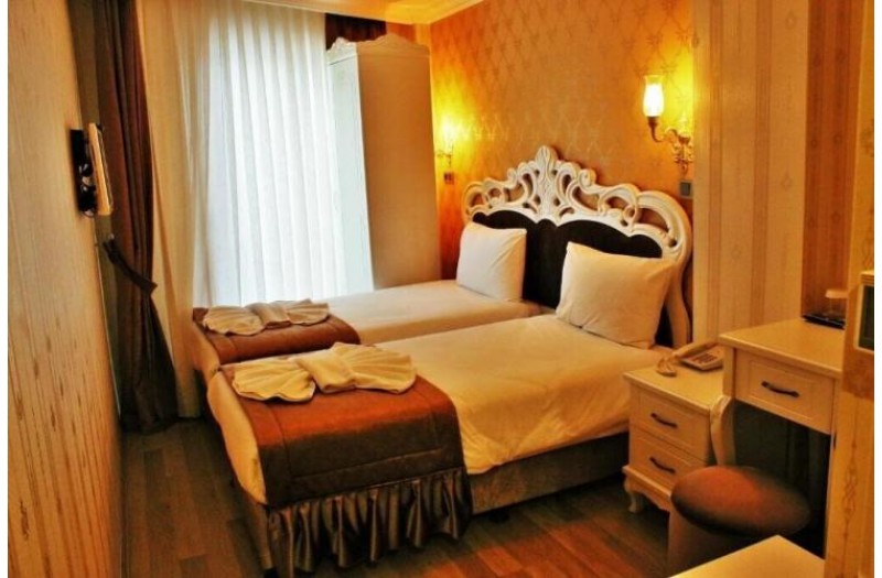 Готель The Newport Hotel, 3★