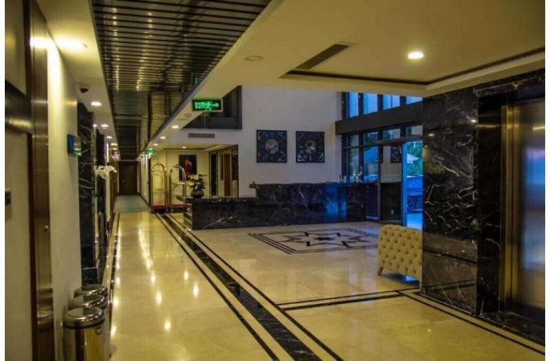 Готель The Nowness Hotel, 5★ Готель The Nowness Hotel, 5★