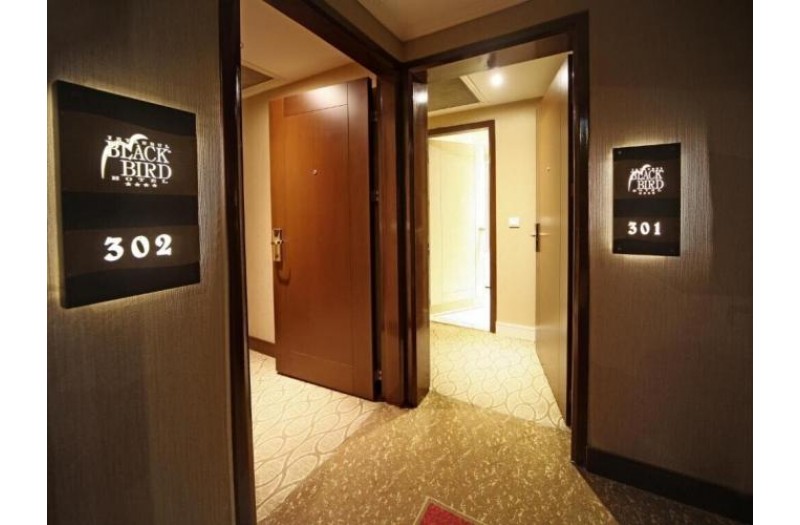Готель The Parma Hotel Downtown (ex. Black Bird), 4★ Готель The Parma Hotel Downtown (ex. Black Bird), 4★