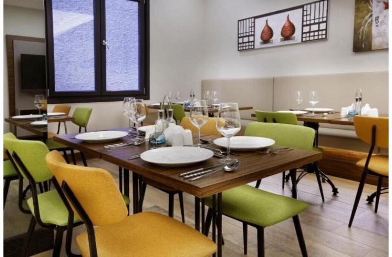 Готель The White Orient Hotel, 4★