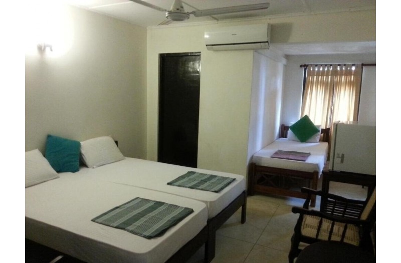 Готель Thiranagama Beach Hotel, 2★ Готель Thiranagama Beach Hotel, 2★
