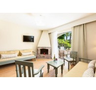 Готель Trefon Apartments, 3★
