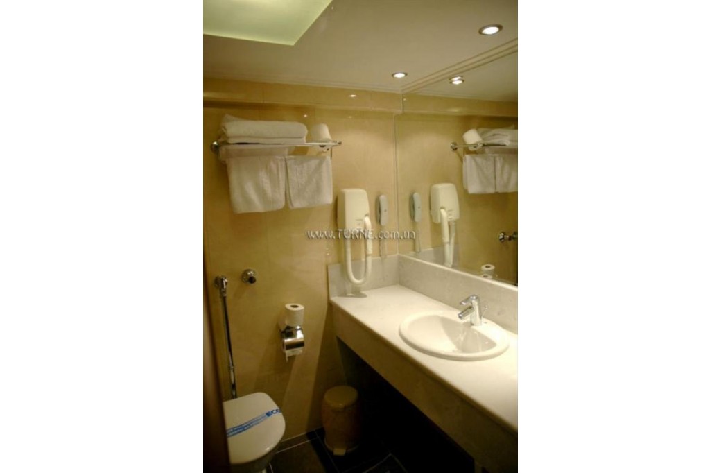 Готель Triton Hotel, 3★ Готель Triton Hotel, 3★