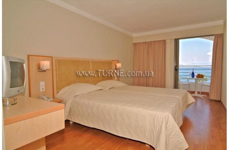 Готель Triton Hotel, 3★ Готель Triton Hotel, 3★