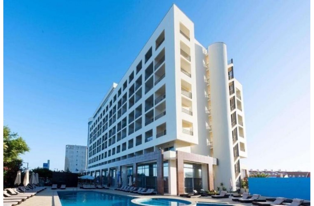 Готель Tryp Lisboa Caparica Mar Hotel, 4★ Готель Tryp Lisboa Caparica Mar Hotel, 4★