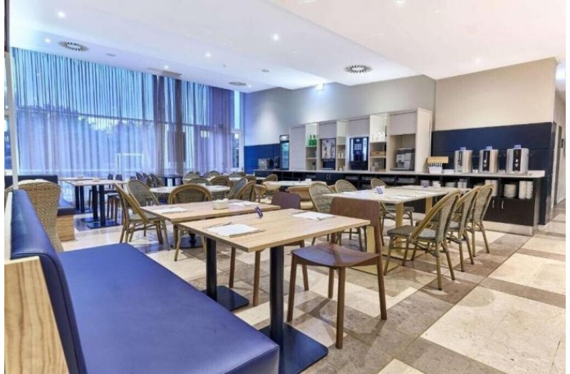 Готель Tryp Lisboa Caparica Mar Hotel, 4★ Готель Tryp Lisboa Caparica Mar Hotel, 4★