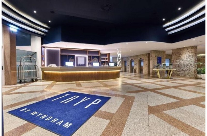 Готель Tryp Lisboa Caparica Mar Hotel, 4★ Готель Tryp Lisboa Caparica Mar Hotel, 4★