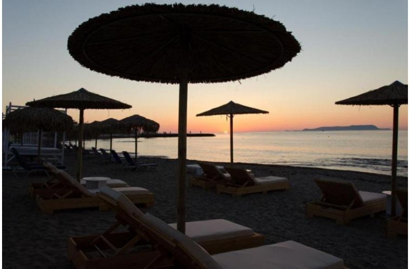 Готель Tsalos Beach Hotel, апартаменты★
