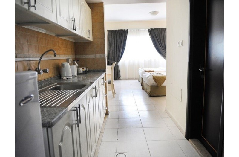 Готель Tulip Inn Royal Suites Ajman Apartments, 3★