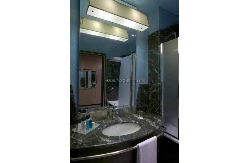 Готель Una Hotel Malpensa, 4★