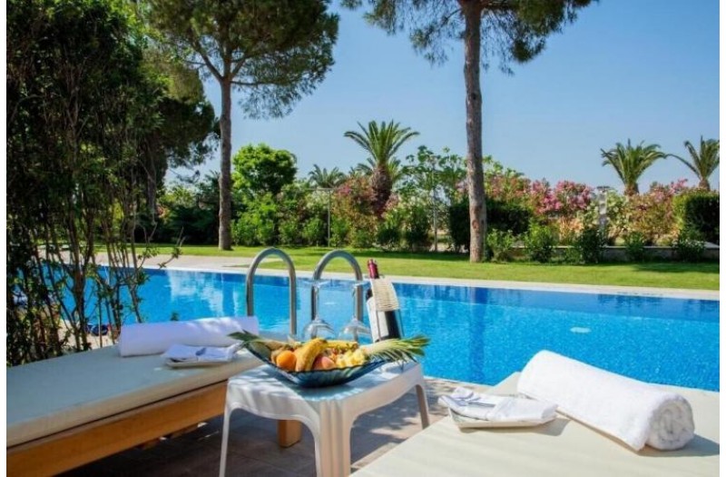 Готель Venosa Beach Resort & Spa, 5★