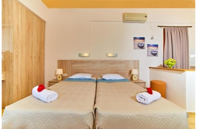 Готель Villa Diasselo Apartments, 2★