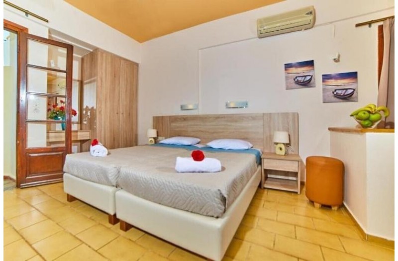 Готель Villa Diasselo Apartments, 2★