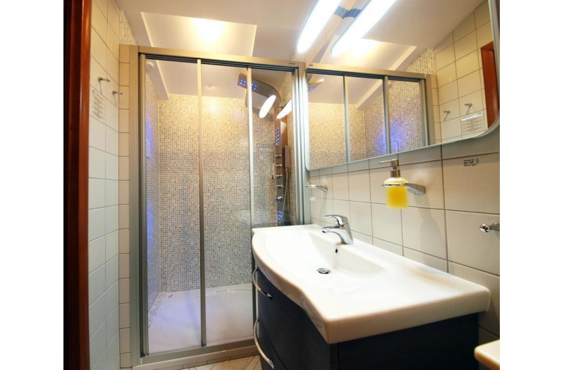 Готель Villa Dvor Hotel, 3★
