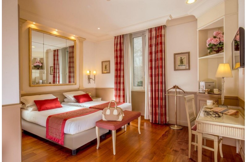 Готель Villa Glori, 4★