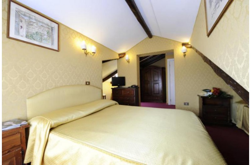 Готель Villa Rosa, 2★ Готель Villa Rosa, 2★