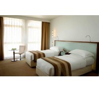 Готель Villa Rotana Suites, 4★