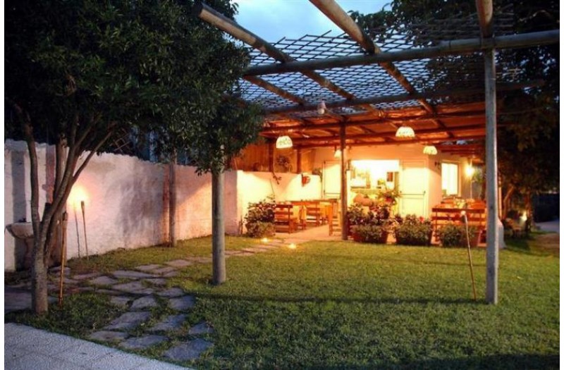 Готель Villa Tina, 3★
