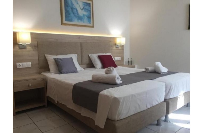 Готель Voula Hotel, 2★