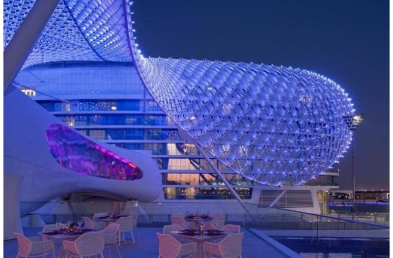 Готель W Abu Dhabi - Yas Island (ex. Yas Hotel Abu Dhabi), 5★