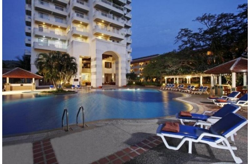 Готель Waterfront Suites Phuket by Centara, 4★