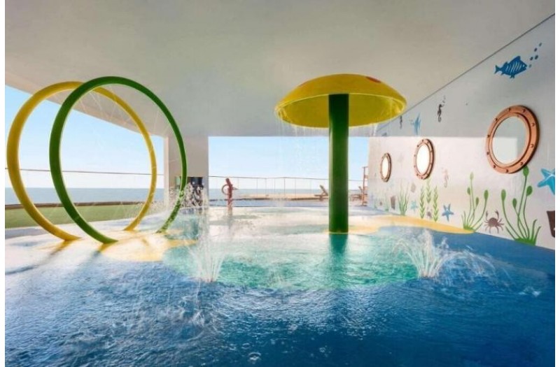 Готель Wyndham Garden Ajman Corniche, 4★ Готель Wyndham Garden Ajman Corniche, 4★