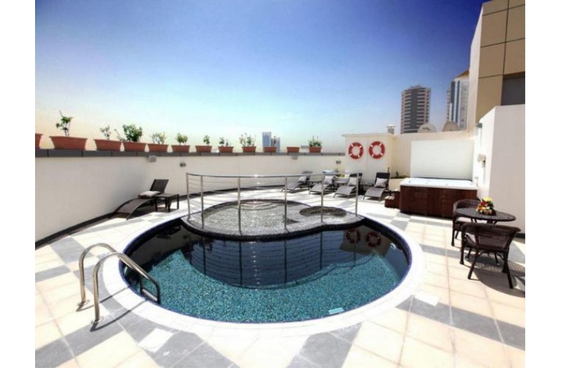 Готель Xclusive Maples Hotel Apartment, 4★