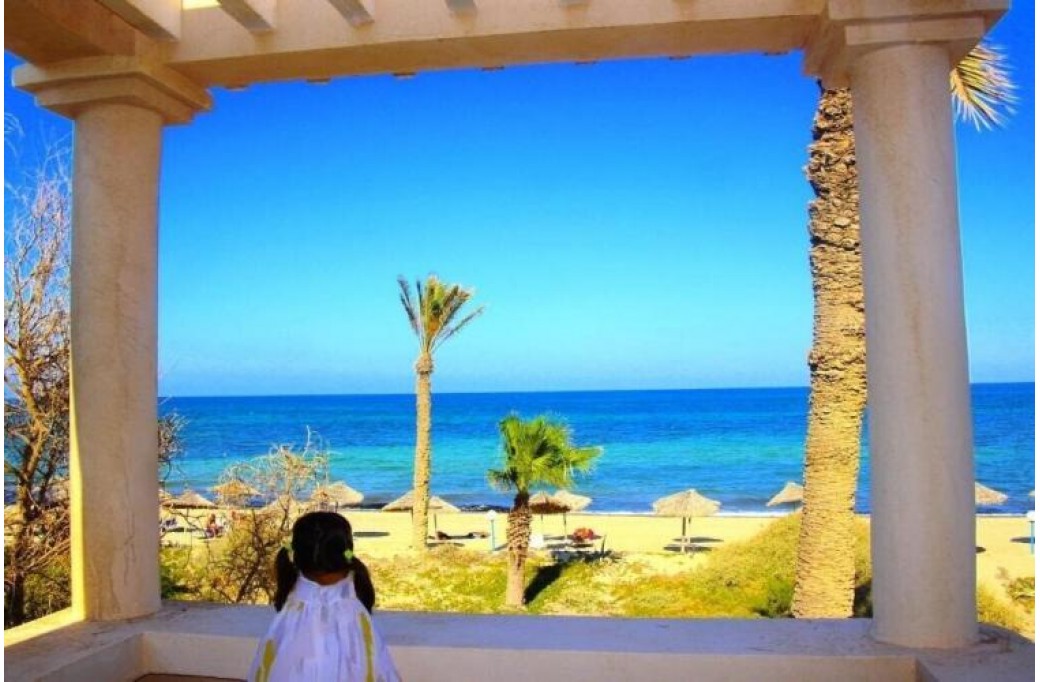 Готель Zita Beach Resort, 4★